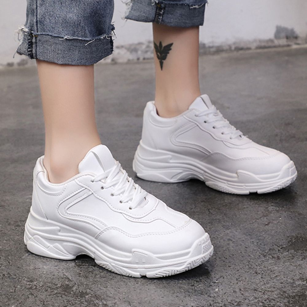 데일리 키높이 화이트 스니커즈