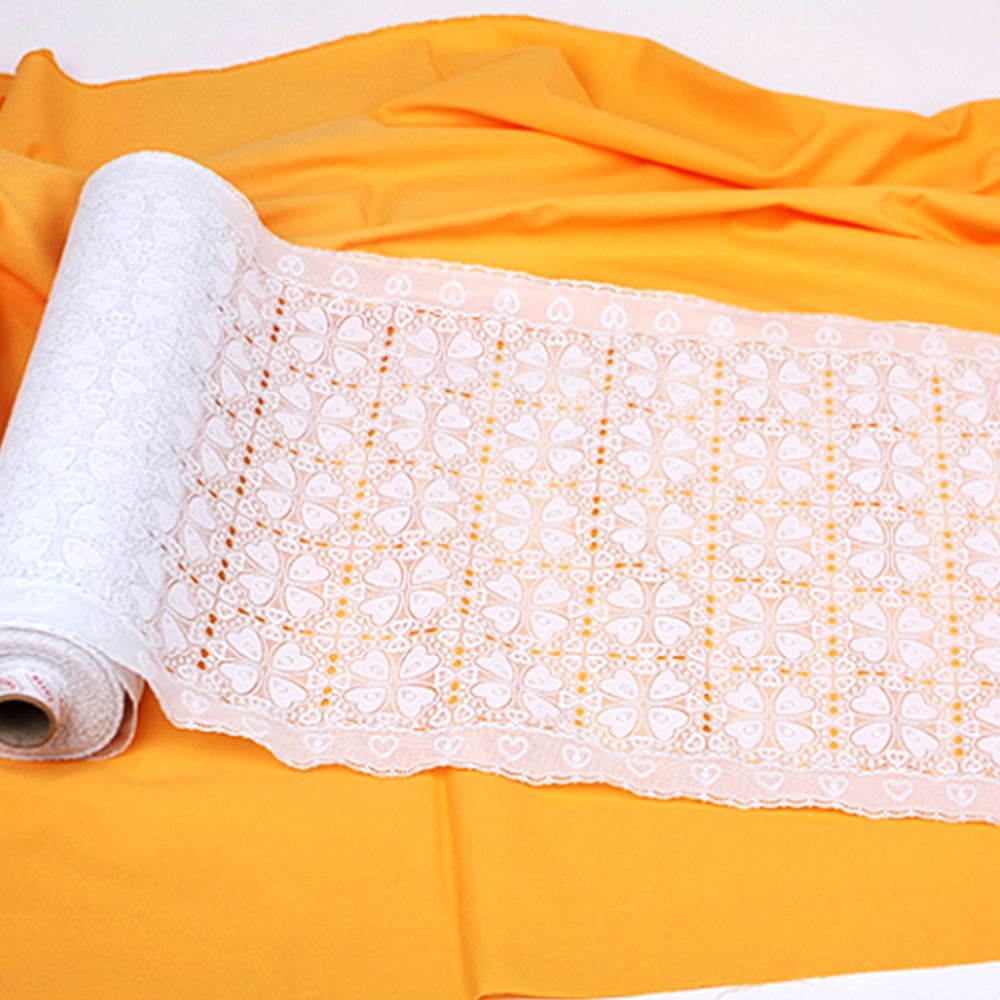 레이스식탁보 식탁 장식 커버 네잎크로바