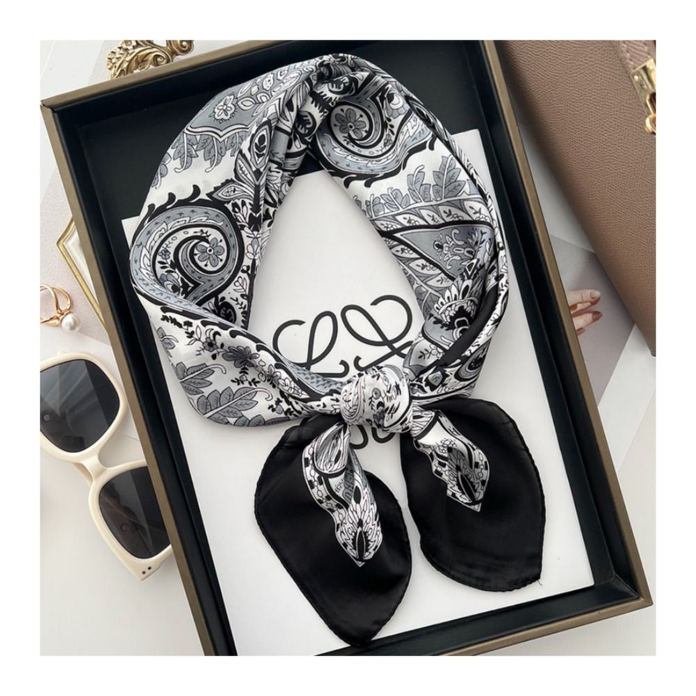 페이즐리 쁘띠사각스카프 UC-0100