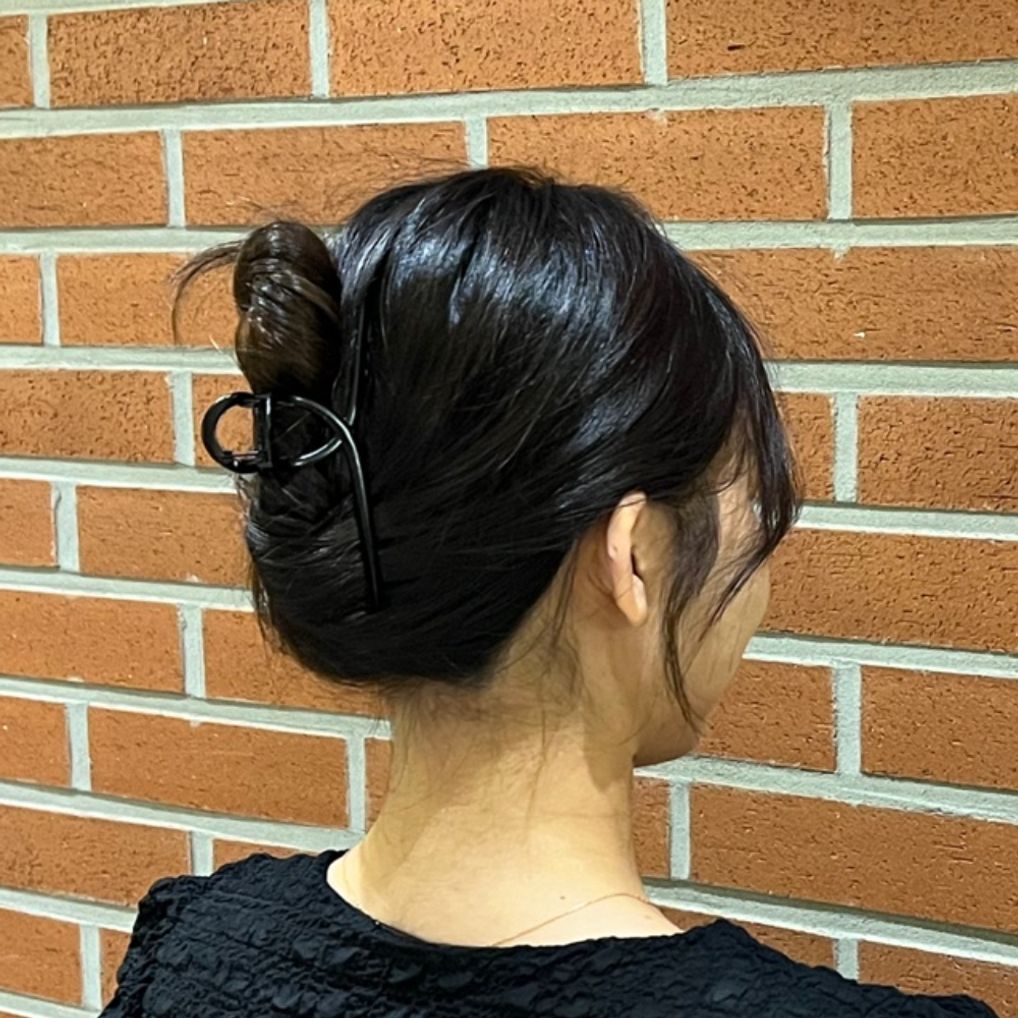 올림머리 반묶음 대왕집게핀 무광 블랙