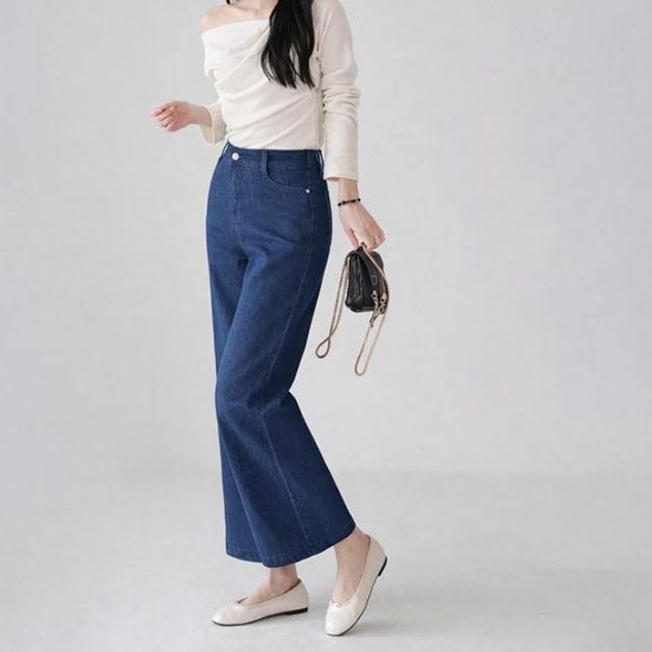 체형커버 데님 출근룩은 물론 데일리 룩으로도 활용도 높은 청바지